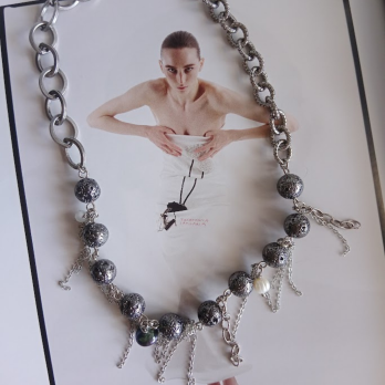 Lava / LAV İNCİ ÇELİK