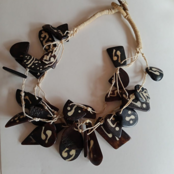 Totem | Etnik Boynuz Tribal Oyma Detaylı Kolye